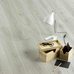 Suelos Laminados AC4