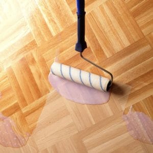 Acuchillado y Barnizado